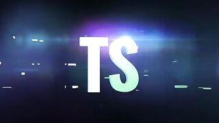 تمرير أصابعه القوية على كسي الصغير الضيق سكس اغتصاب بنت وابوها